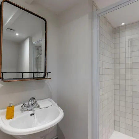 別荘 La Demeure Du Clocher 4 Ac On The Port & Place Sainte-catherine 8 G オンフルール
