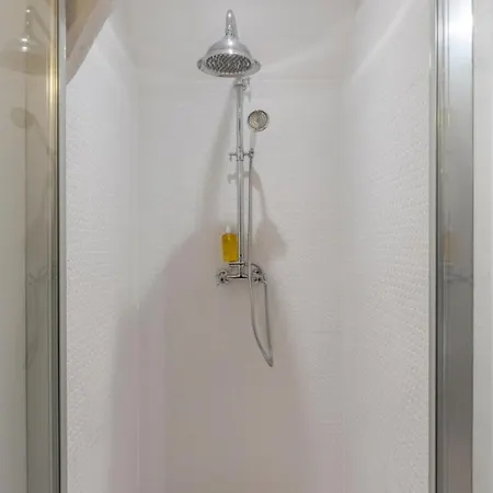 La Demeure Du Clocher 4 Ac On The Port & Place Sainte-catherine 8 G