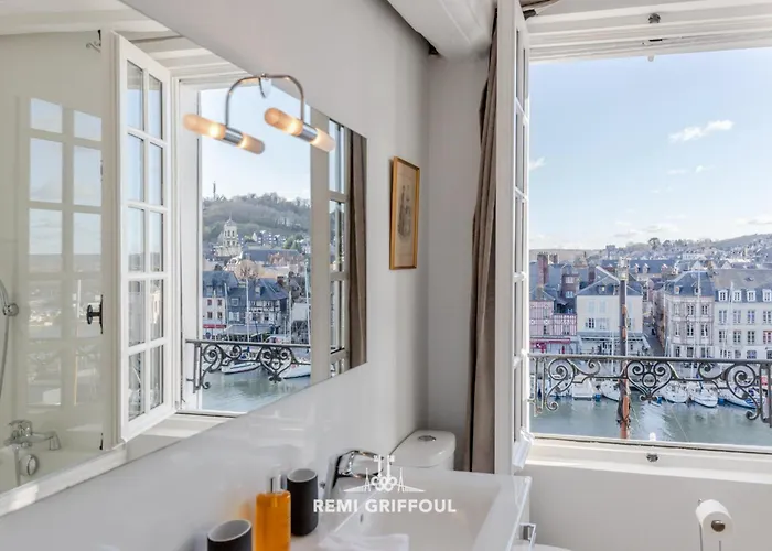 La Demeure Du Clocher 4 Ac On The Port & Place Sainte-catherine 8 G * Honfleur